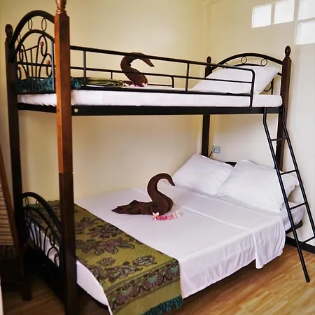 Hideaway Dive Hostel